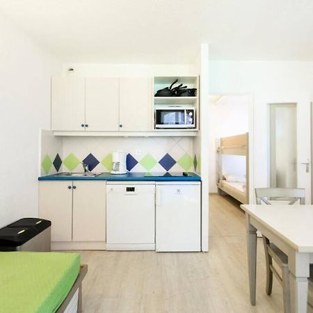 Bel Appartement Vue Sur Piscine 1 Chambre Fermee Et 1 Espace Cabine Saint-Raphaël Exterior foto