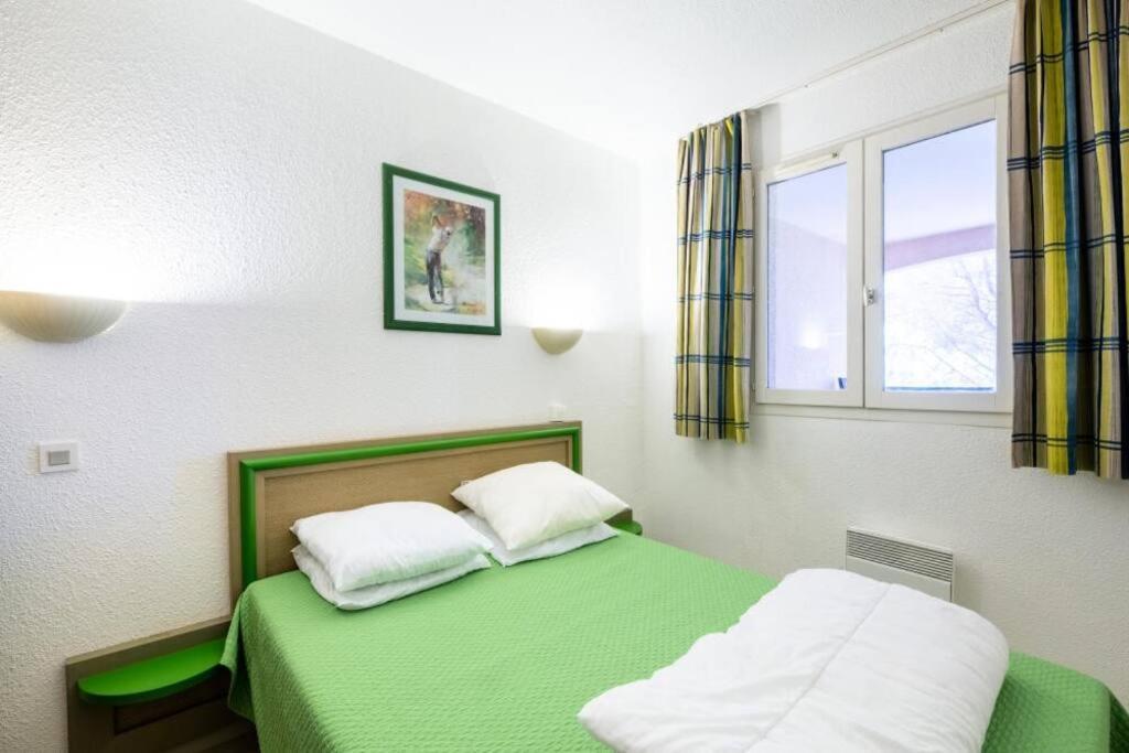 Bel Appartement Vue Sur Piscine 1 Chambre Fermee Et 1 Espace Cabine Saint-Raphaël Exterior foto